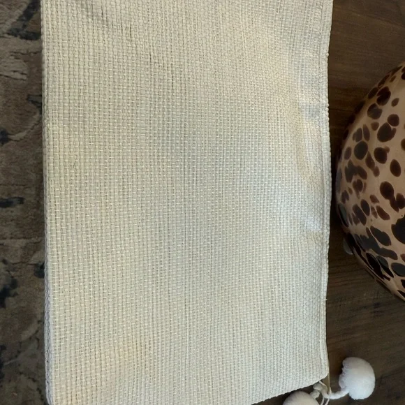 Shiraleah Cream Bridal Cosmetic Pouch with Gold Logo - Picture 2 of 3